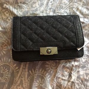 Just fab clutch 🖤